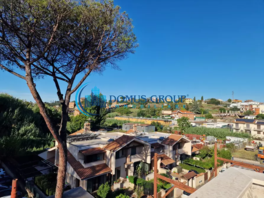 Immagine 28 di Villa in vendita  in Via Beinasco a Roma