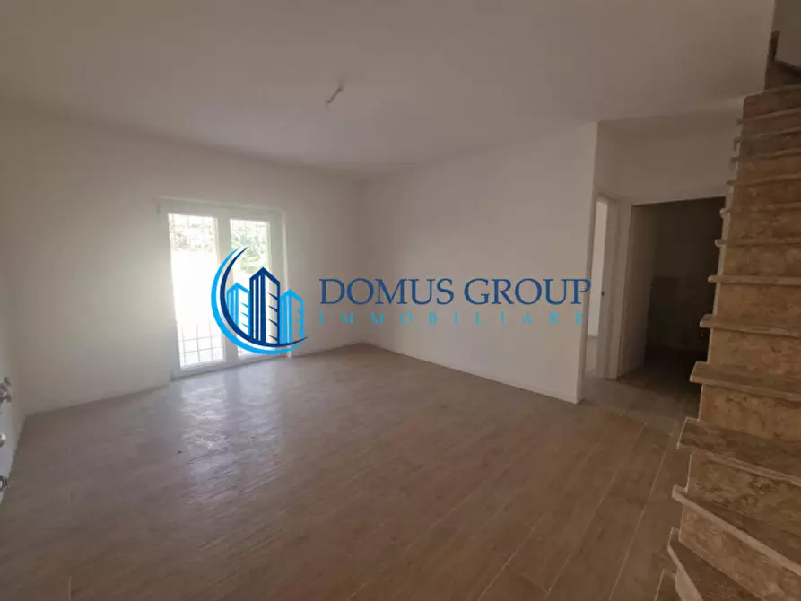 Immagine 38 di Villa in vendita  in Via Beinasco a Roma