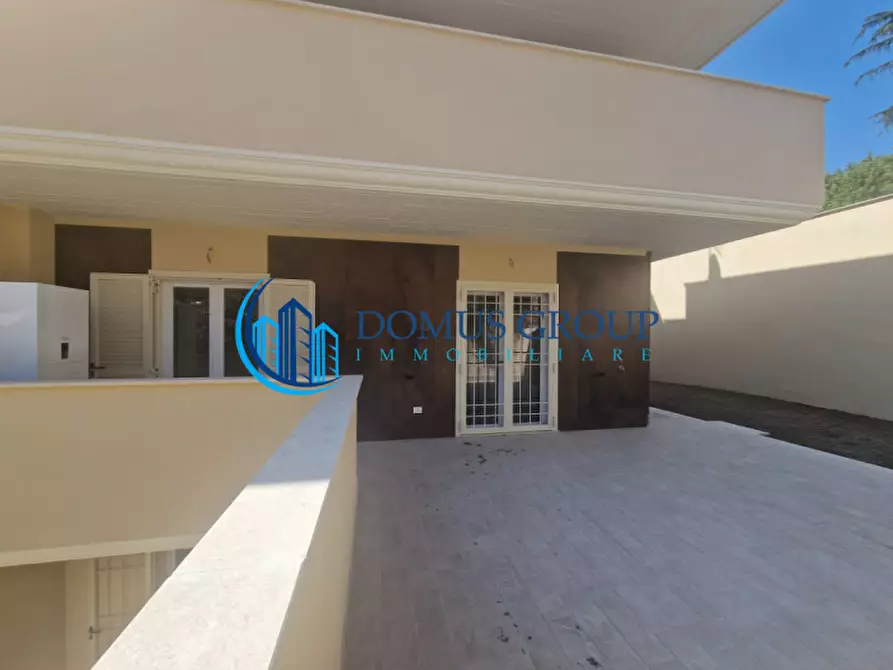 Immagine 45 di Villa in vendita  in Via Beinasco a Roma