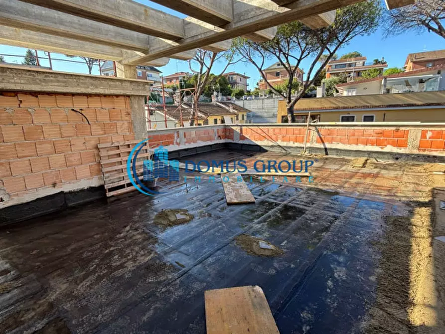 Immagine 47 di Villa in vendita  in Via Beinasco a Roma