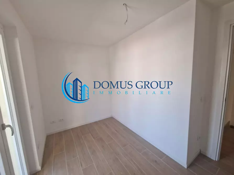 Immagine 53 di Villa in vendita  in Via Beinasco a Roma