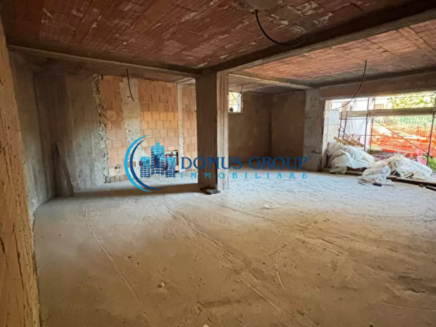 Immagine 53 di Villa in vendita  in Via Beinasco a Roma