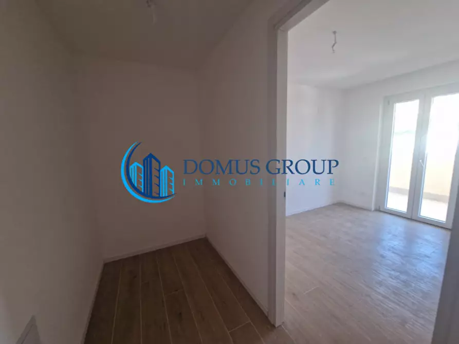 Immagine 56 di Villa in vendita  in Via Beinasco a Roma