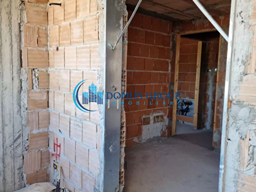 Immagine 79 di Villa in vendita  in Via Beinasco a Roma