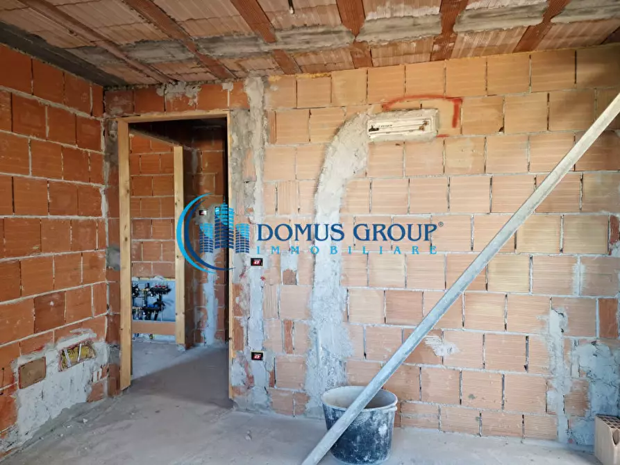 Immagine 90 di Villa in vendita  in Via Beinasco a Roma