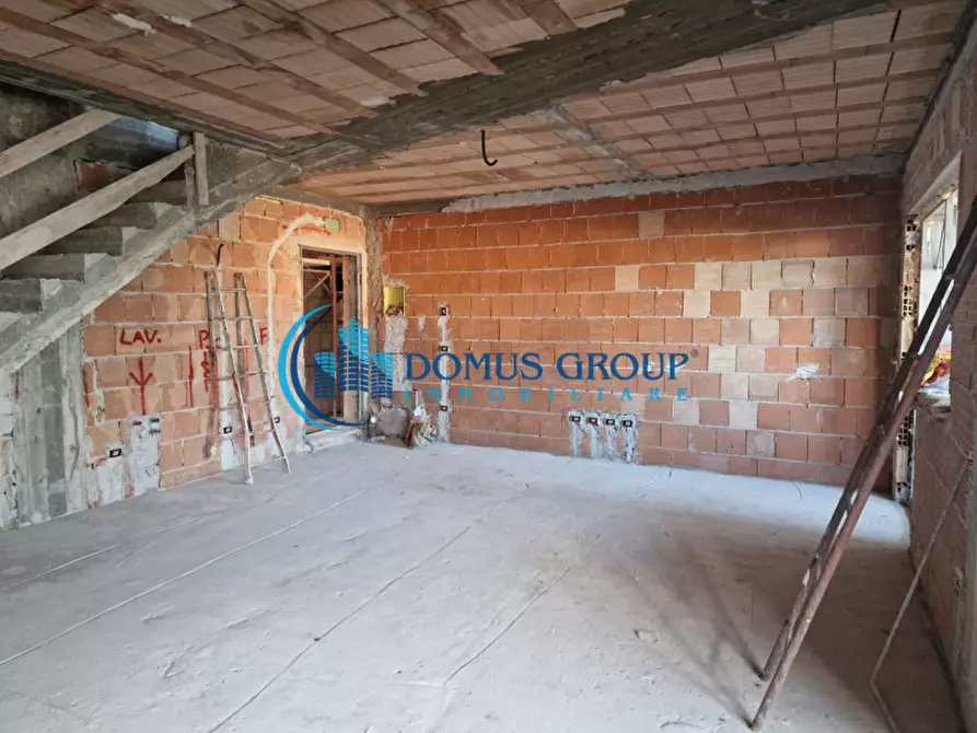 Immagine 95 di Villa in vendita  in Via Beinasco a Roma