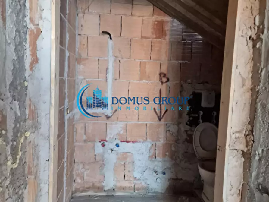 Immagine 97 di Villa in vendita  in Via Beinasco a Roma