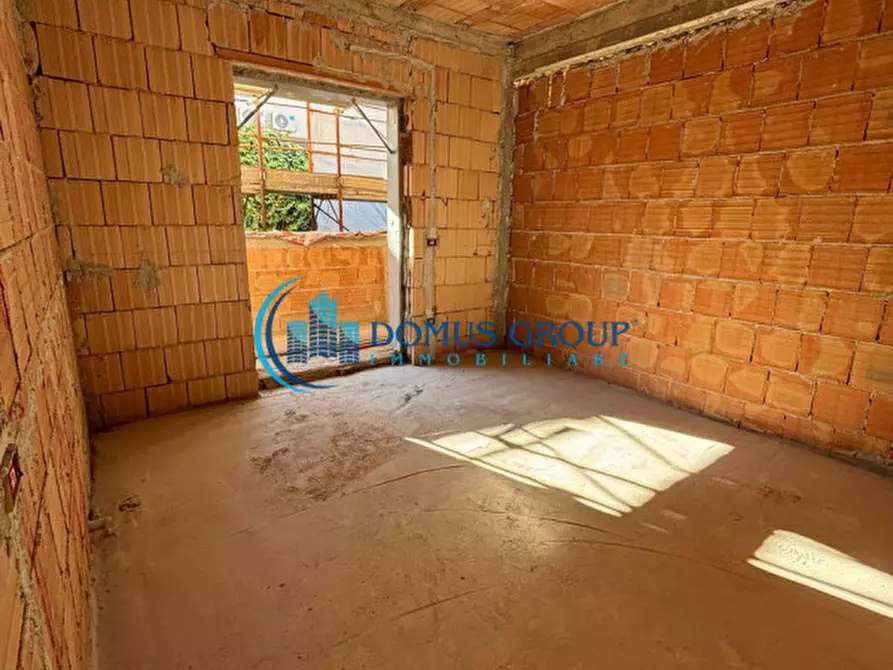 Immagine 116 di Villa in vendita  in Via Beinasco a Roma