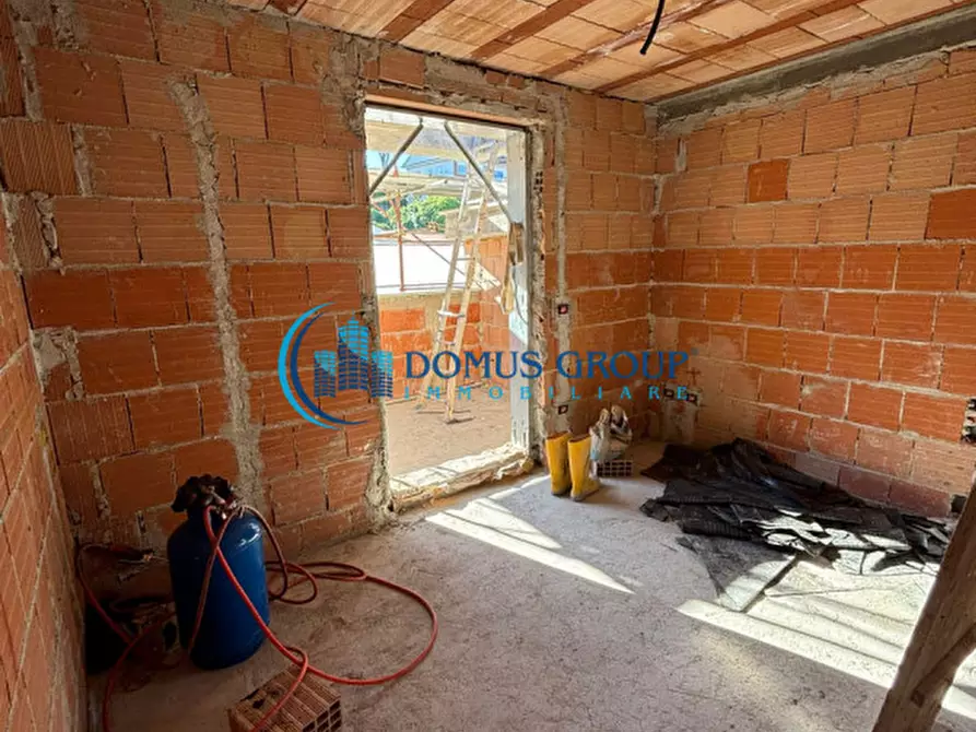 Immagine 120 di Villa in vendita  in Via Beinasco a Roma