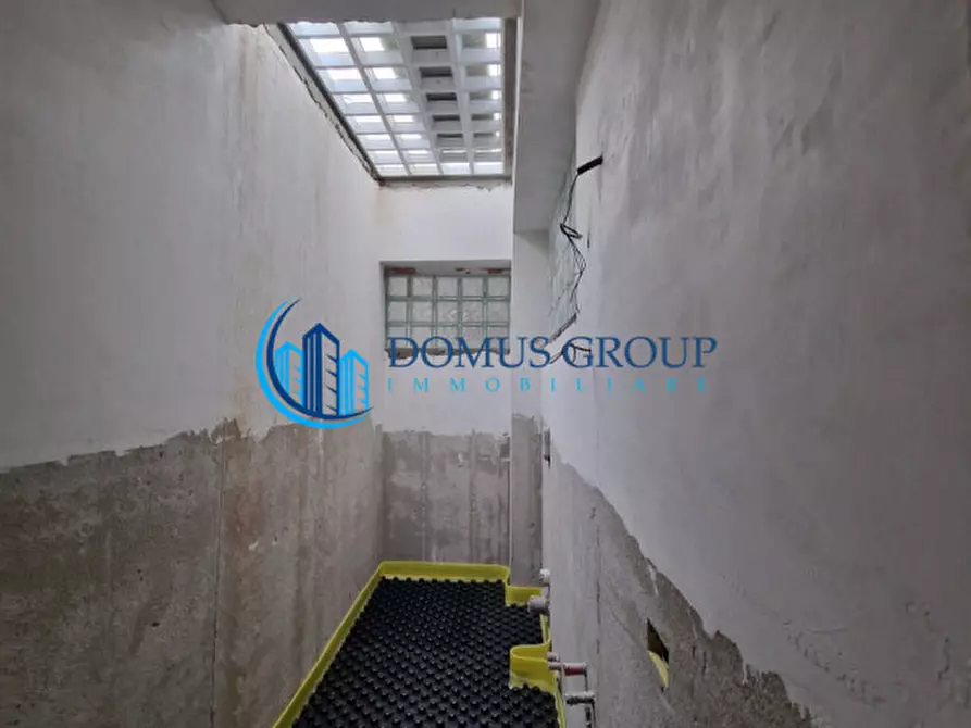 Immagine 43 di Villa in vendita  in Via Beinasco a Roma