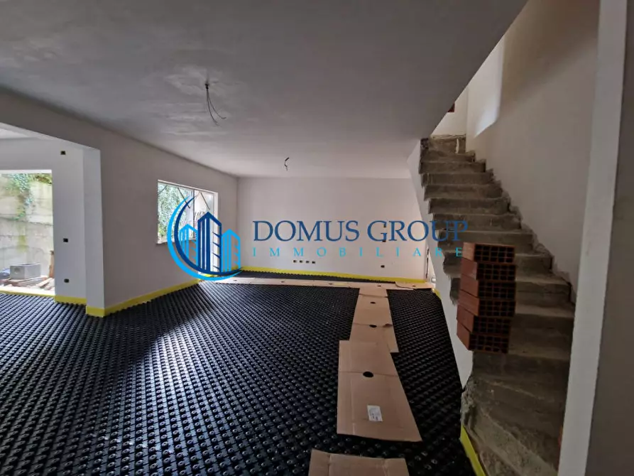 Immagine 48 di Villa in vendita  in Via Beinasco a Roma