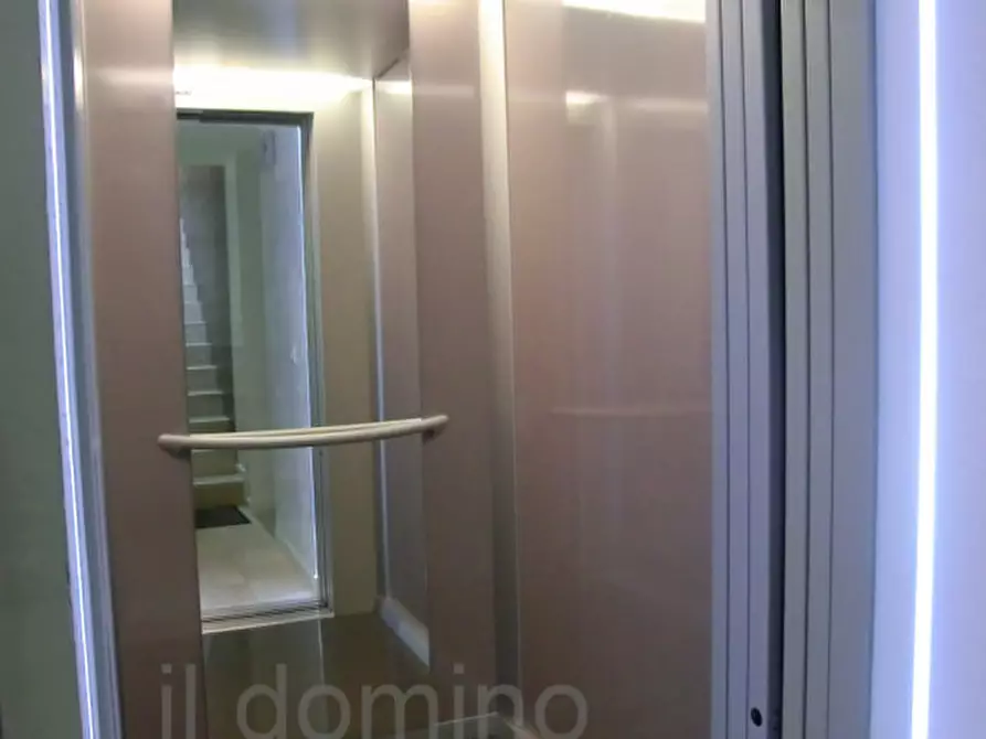 Immagine 1 di Appartamento in vendita  in Via Bezzecca a Padova