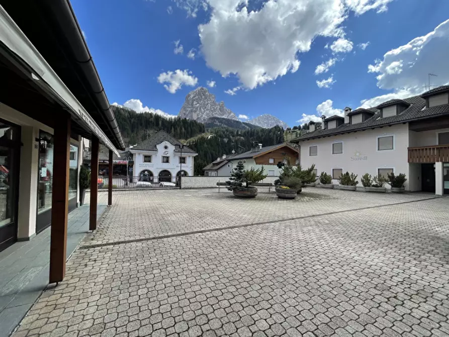 Immagine 6 di Attività commerciale in vendita  in via dursan a Santa Cristina Valgardena .St Christina In G.