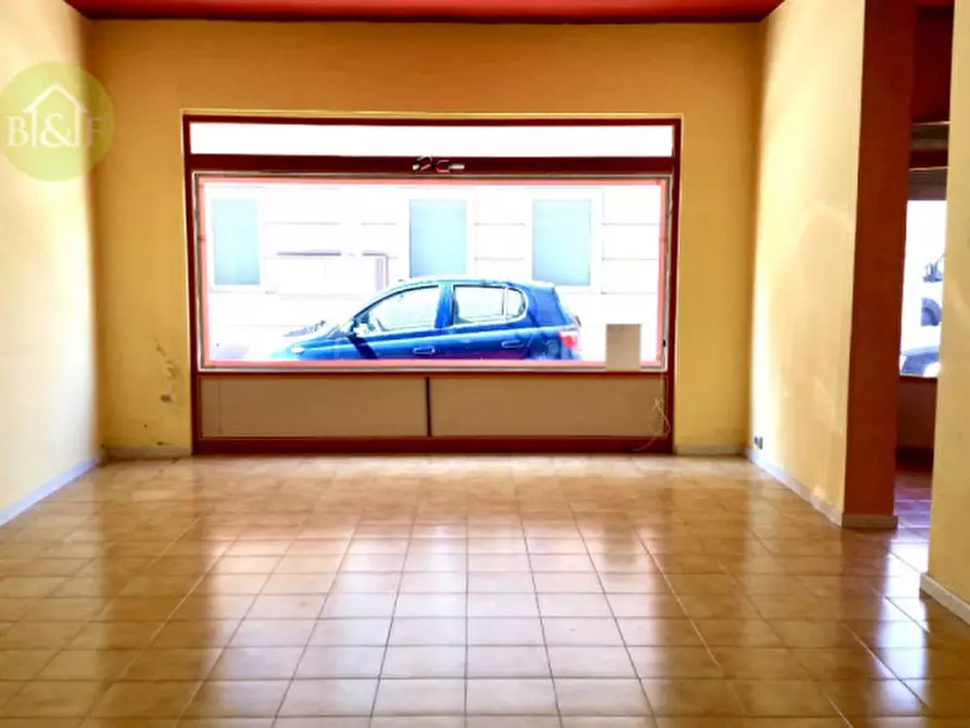 Immagine 8 di Negozio in vendita  in via san pietro nuovo a Legnago