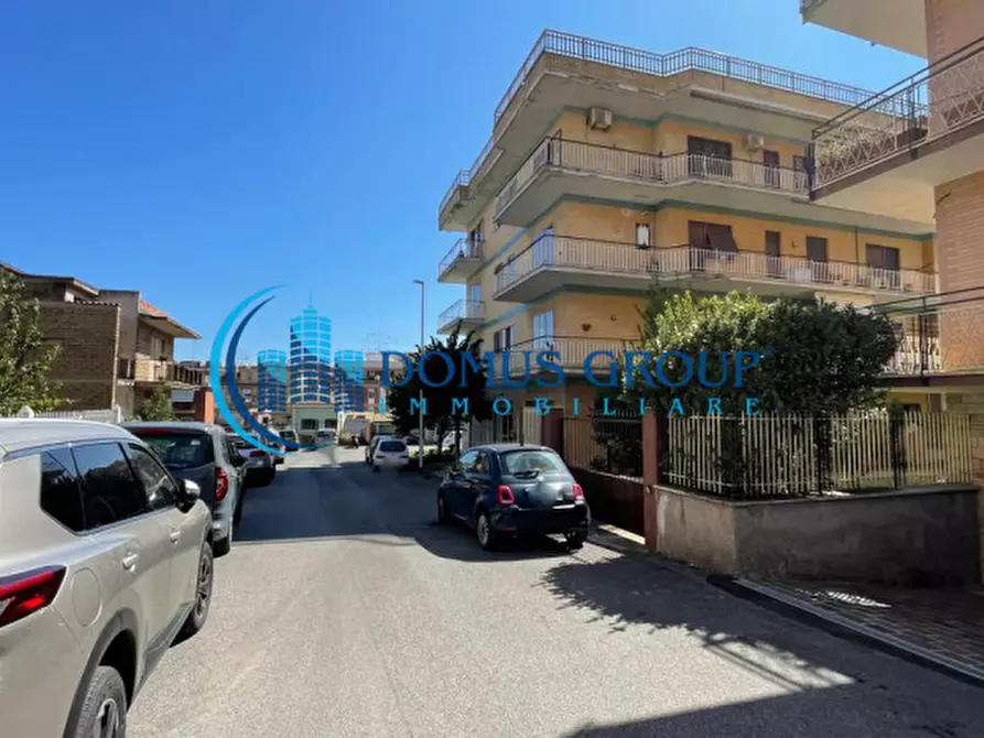 Immagine 37 di Appartamento in vendita  in Via Salussola a Roma