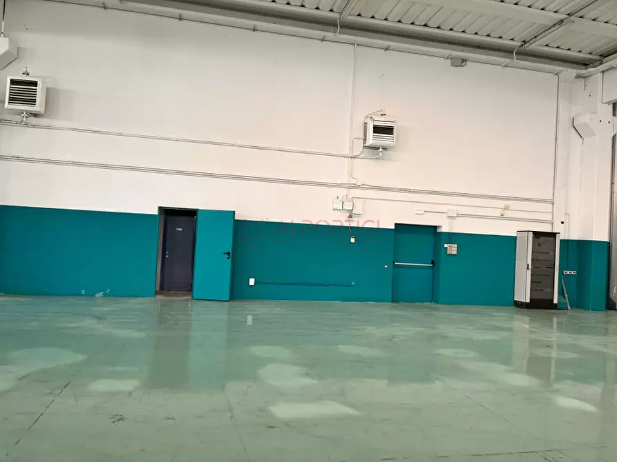 Immagine 2 di Capannone industriale in affitto  in via g. galilei a Codevigo