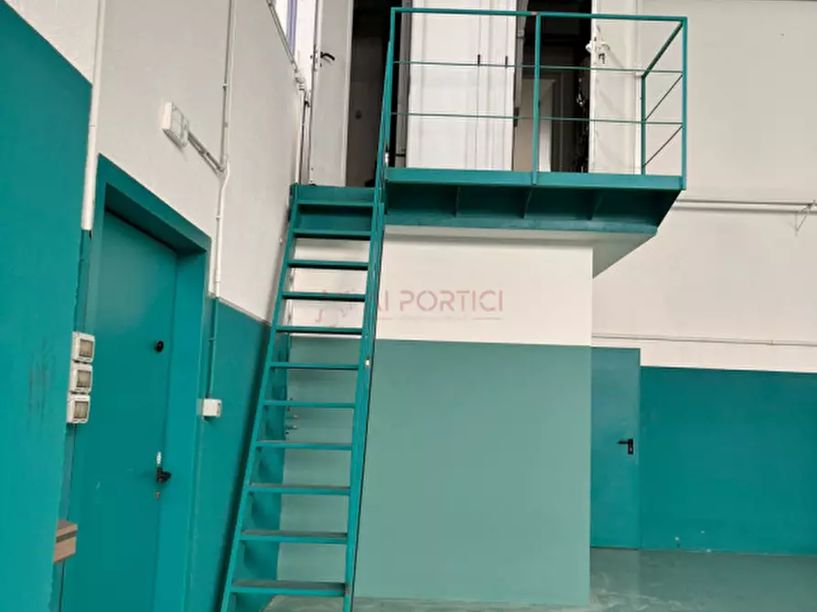 Immagine 3 di Capannone industriale in affitto  in via g. galilei a Codevigo