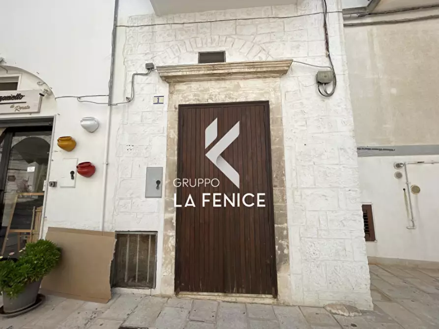 Immagine 5 di Attività commerciale in vendita  a Cisternino