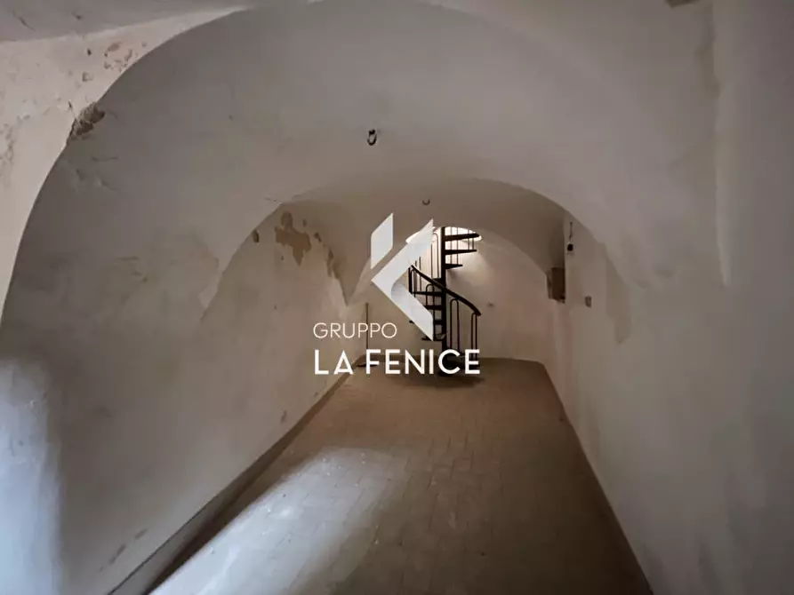 Immagine 15 di Attività commerciale in vendita  a Cisternino