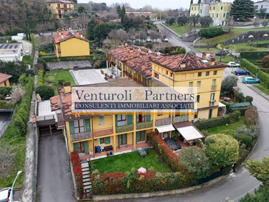 Immagine 37 di Appartamento in vendita  in Via A. Cucani a Soiano Del Lago