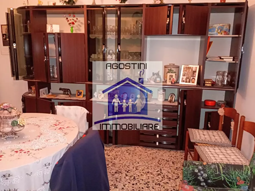 Immagine 3 di Casa indipendente in vendita  a Valle Castellana