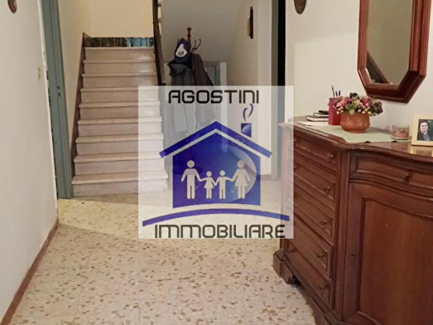 Immagine 5 di Casa indipendente in vendita  a Valle Castellana