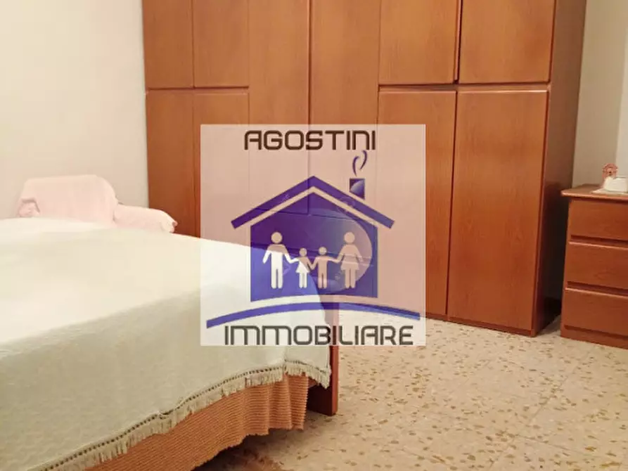 Immagine 9 di Casa indipendente in vendita  a Valle Castellana