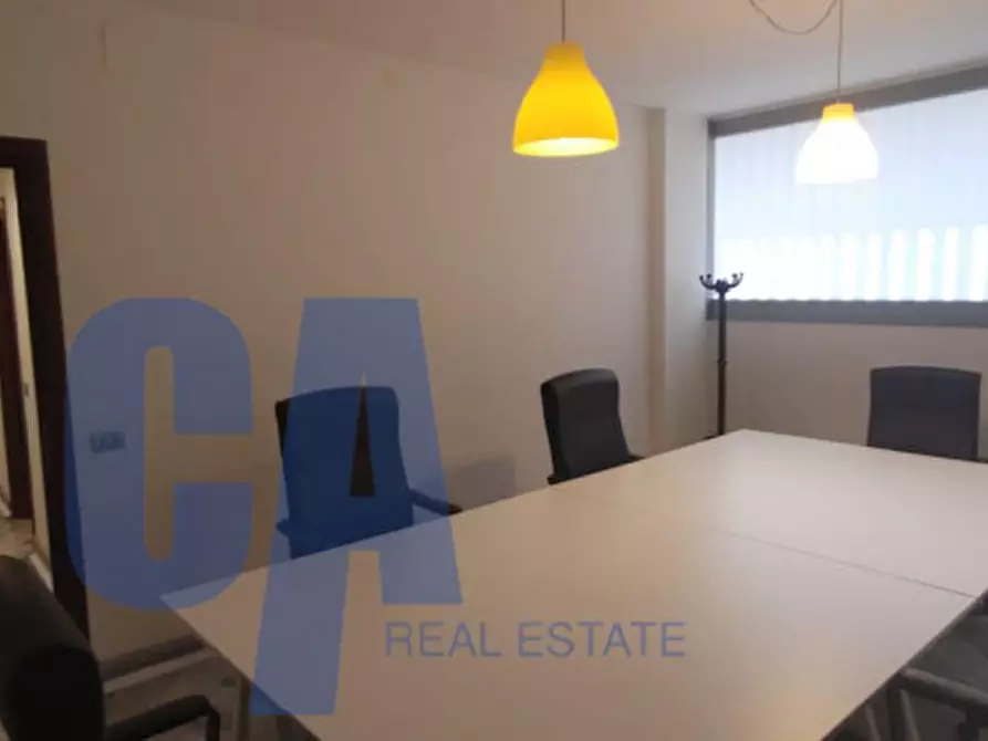 Immagine 4 di Ufficio in affitto  in PIAZZA CARBONARI a Milano