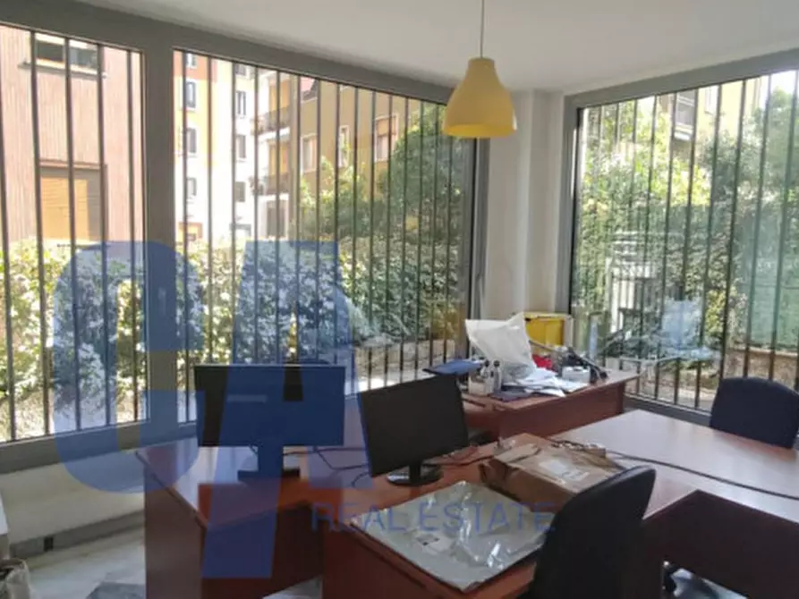 Immagine 6 di Ufficio in affitto  in PIAZZA CARBONARI a Milano