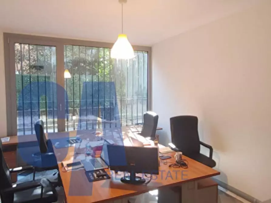 Immagine 13 di Ufficio in affitto  in PIAZZA CARBONARI a Milano