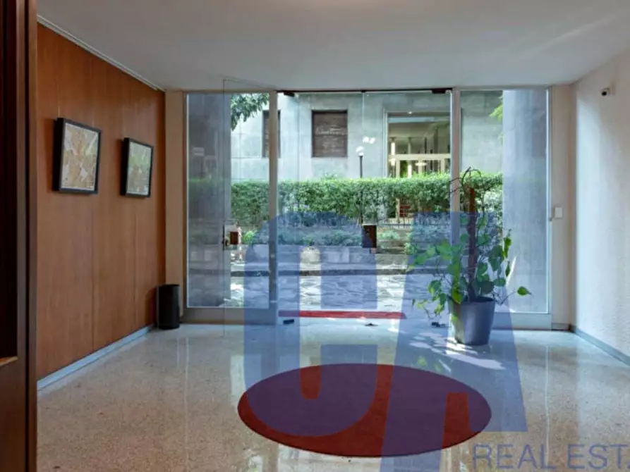 Immagine 16 di Ufficio in affitto  in PIAZZA CARBONARI a Milano