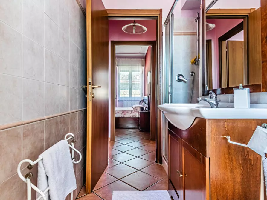 Immagine 12 di Appartamento in vendita  in VIA BEL GIOIOSO 22 a Torre De' Negri