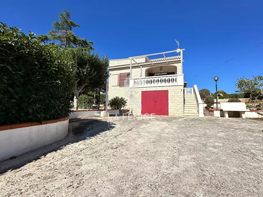 Immagine 3 di Villa in vendita  in Strada Casette del Vento 5 a Martina Franca