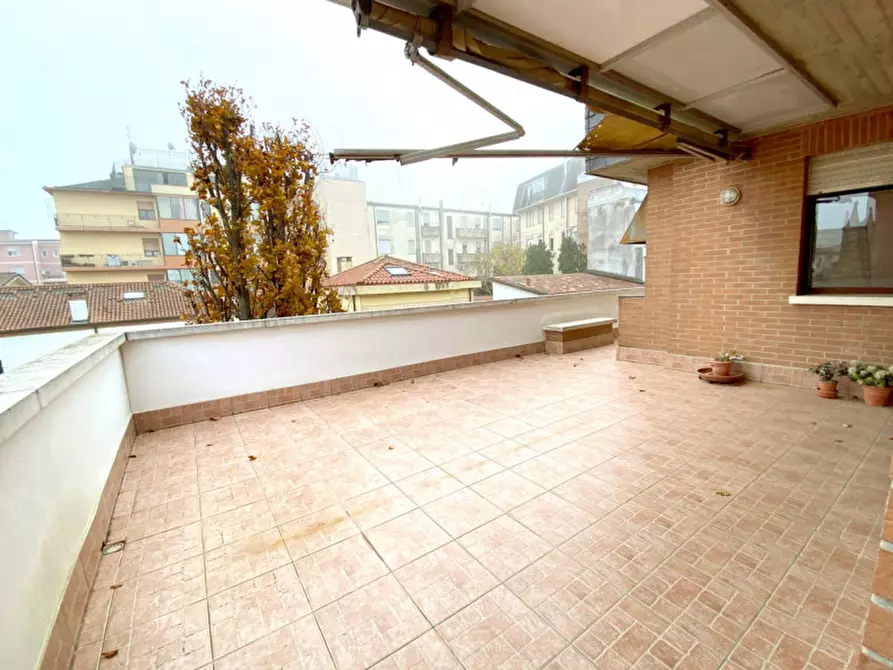 Immagine 10 di Attico in vendita  a Rovigo