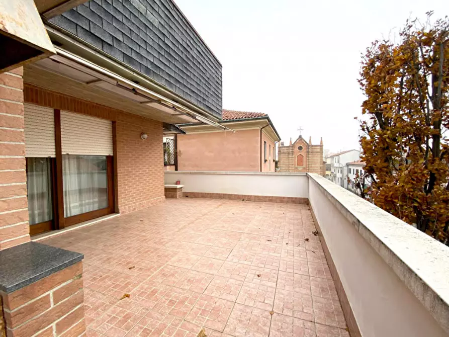 Immagine 11 di Attico in vendita  a Rovigo