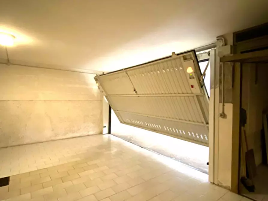 Immagine 15 di Attico in vendita  a Rovigo