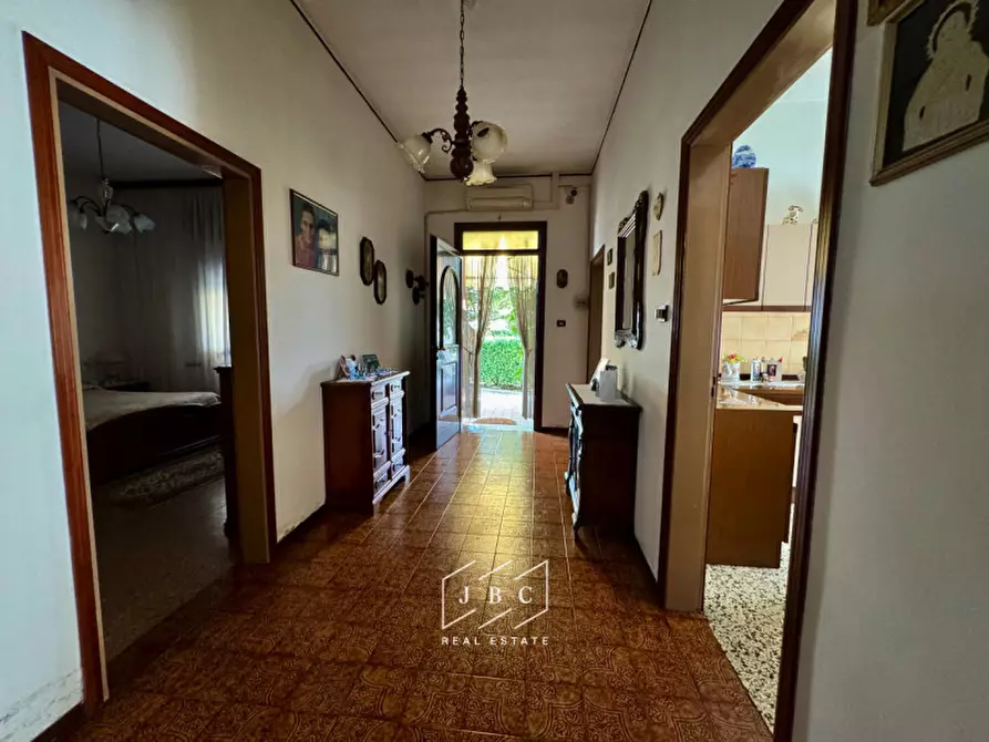 Immagine 6 di Casa indipendente in vendita  in Via Cristoforo Colombo a Jesolo