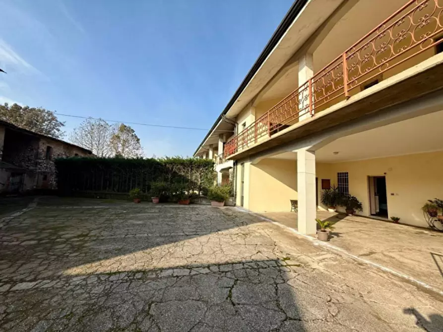 Immagine 13 di Casa indipendente in vendita  in Via Cassetta a Lonato del Garda