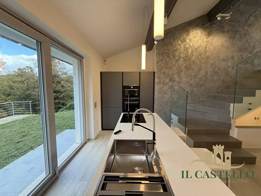 Immagine 10 di Villa in vendita  in via del carrato a Magione