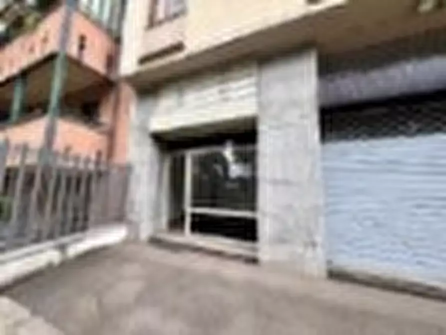 Immagine 1 di Negozio in affitto  in corso unione sovietica 361 a Torino