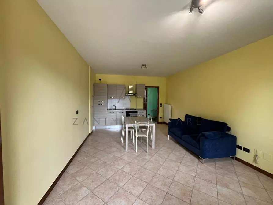 Immagine 1 di Appartamento in vendita  in Via Asiago a Loria