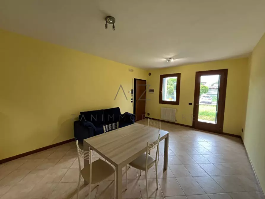 Immagine 3 di Appartamento in vendita  in Via Asiago a Loria