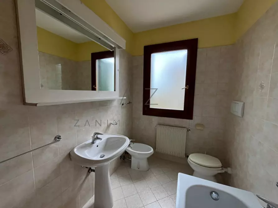 Immagine 5 di Appartamento in vendita  in Via Asiago a Loria