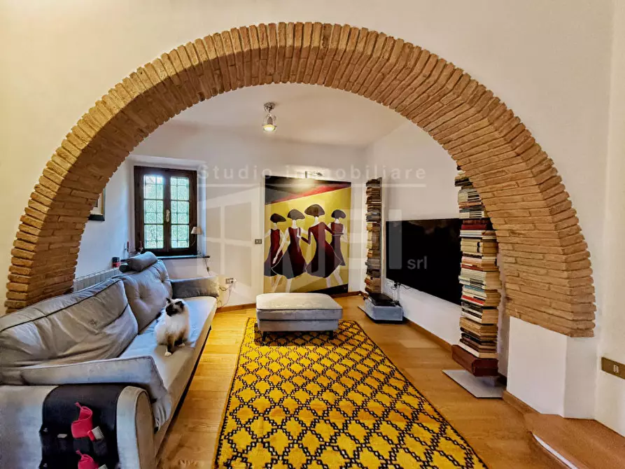 Immagine 4 di Villa in vendita  in via poggio alla farnia 31 a Fauglia