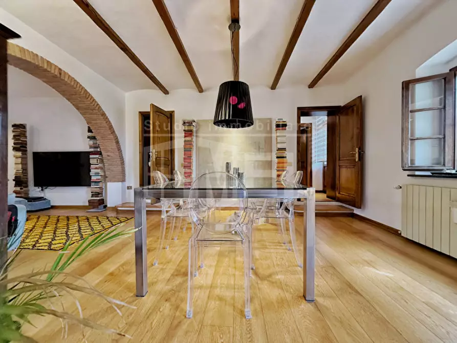 Immagine 10 di Villa in vendita  in via poggio alla farnia 31 a Fauglia