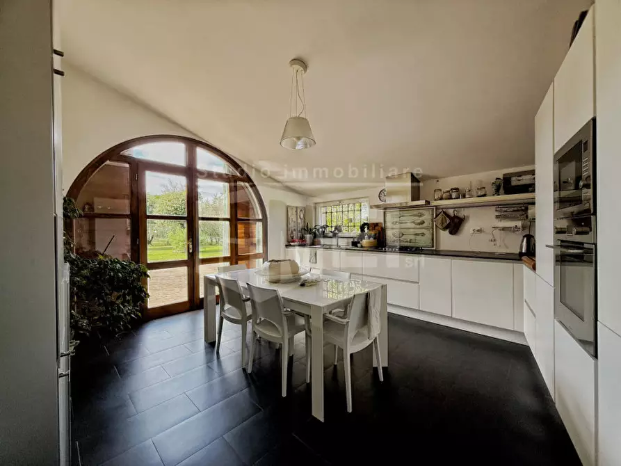 Immagine 13 di Villa in vendita  in via poggio alla farnia 31 a Fauglia