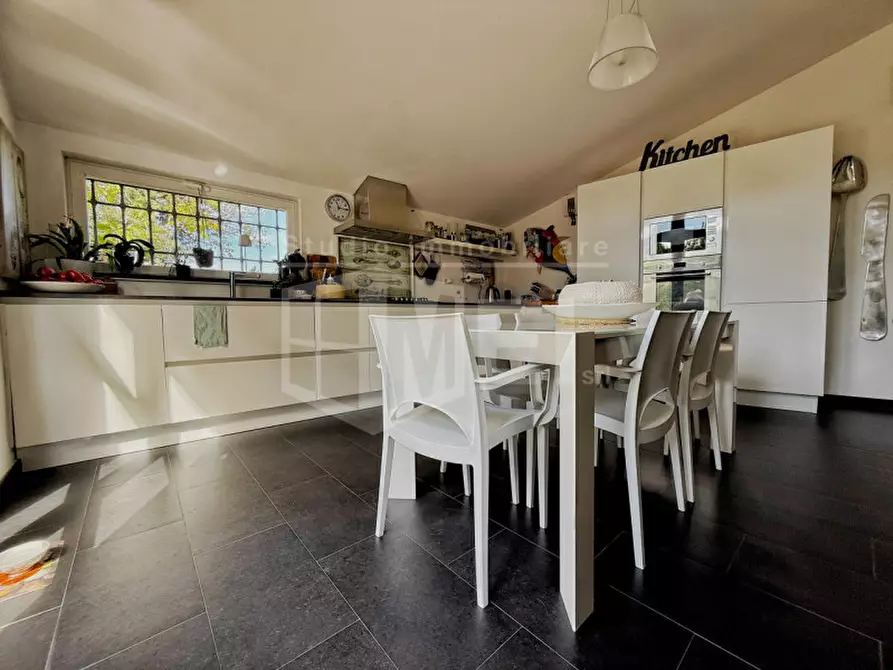 Immagine 14 di Villa in vendita  in via poggio alla farnia 31 a Fauglia