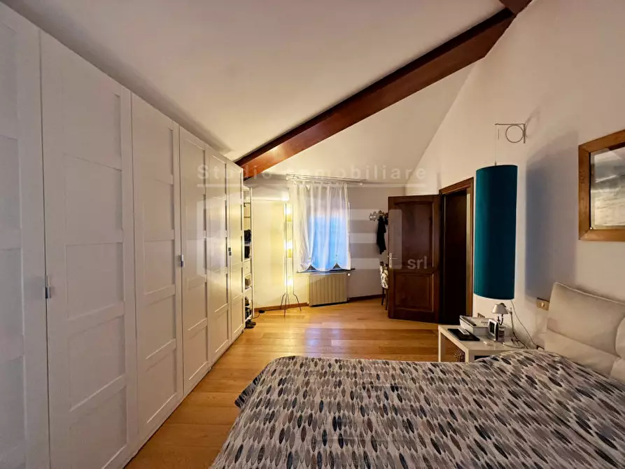 Immagine 23 di Villa in vendita  in via poggio alla farnia 31 a Fauglia