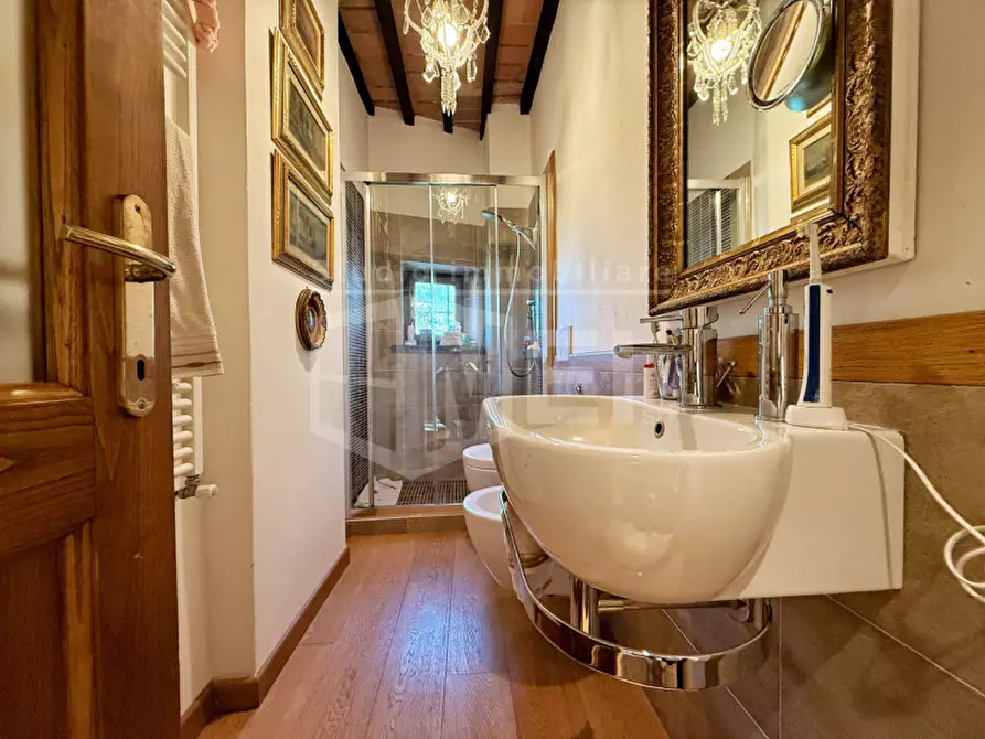 Immagine 36 di Villa in vendita  in via poggio alla farnia 31 a Fauglia