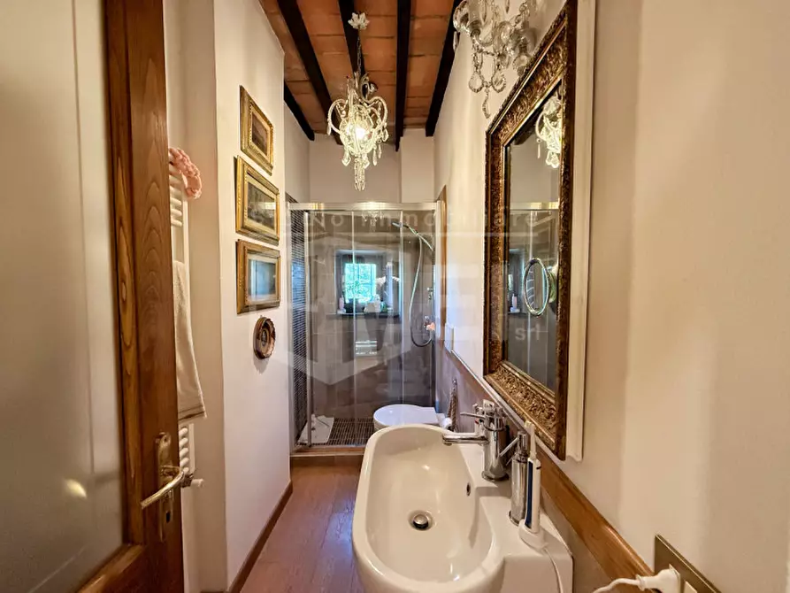 Immagine 37 di Villa in vendita  in via poggio alla farnia 31 a Fauglia